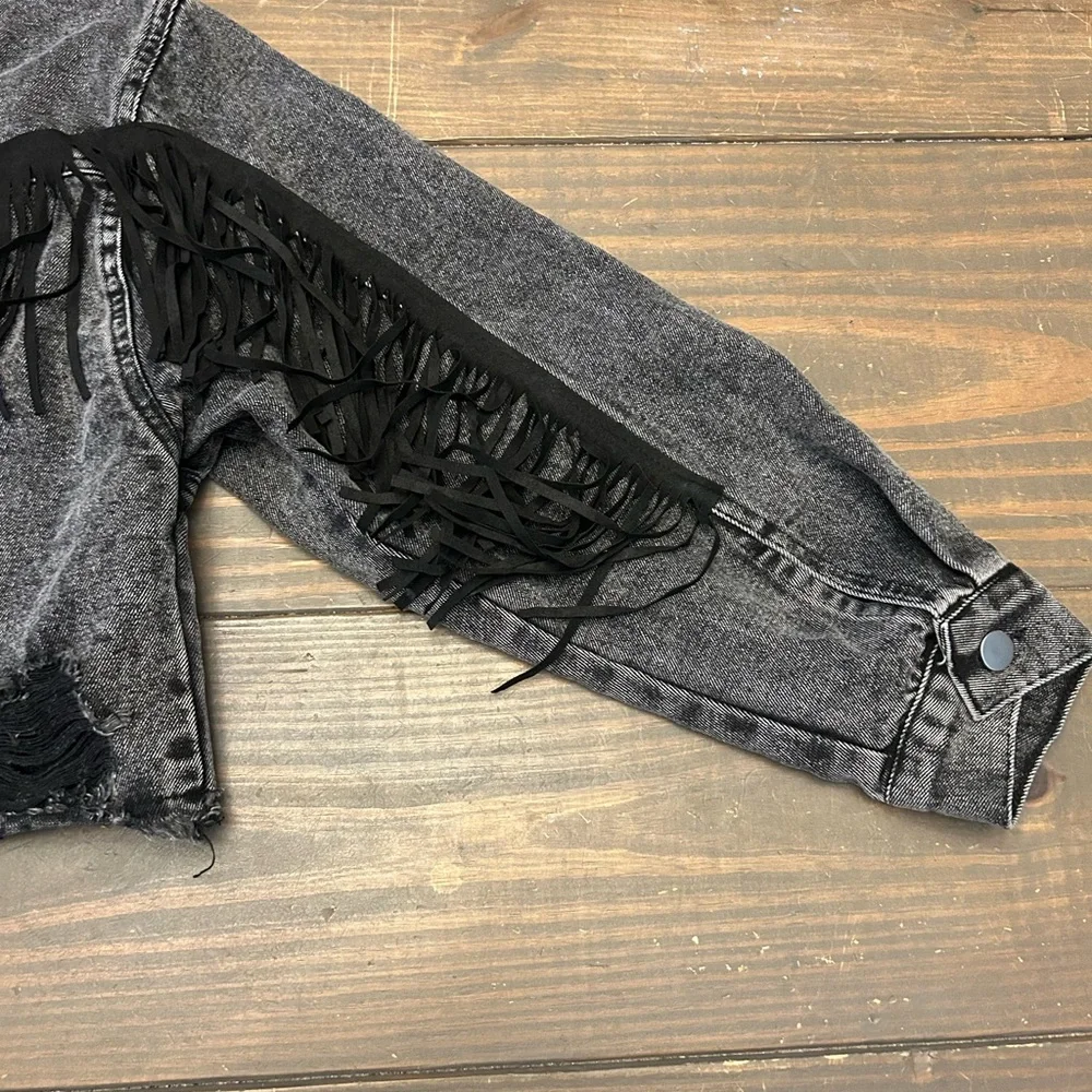 Shein Distressed, Thrashed Black Denim Jacket, Holes Cropped Fringe Size Large - Picture 12 of 13